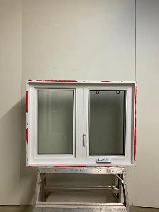 10718BP Fenêtre Battant PVC Salle de montre verre givré 38x30 - Photo 2