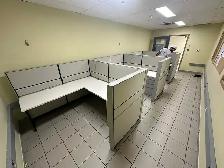Used Cubicles For Sale - Ufficio Furniture - Call Us Now! - Photo 2