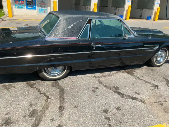 1966 Ford Thunderbird