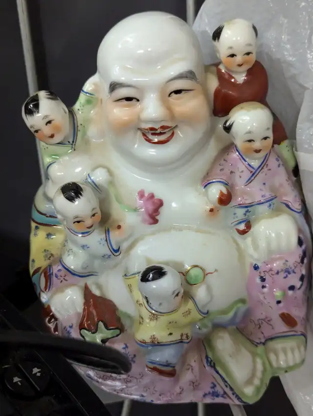 Laughing Buddha with 5 children statue $15