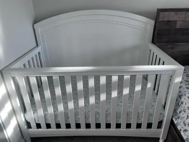 Convertible Crib