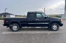 2003 GMC Sierra SLE - Photo 3