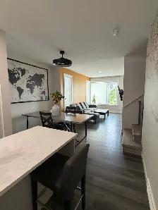 3 Beds 2.5 Baths - Townhouse in NE - Photo 2