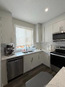 3 Beds 2.5 Baths - Townhouse in NE - Photo 3