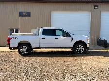 2021 Ford F-250 XLT 6.2L - Photo 4