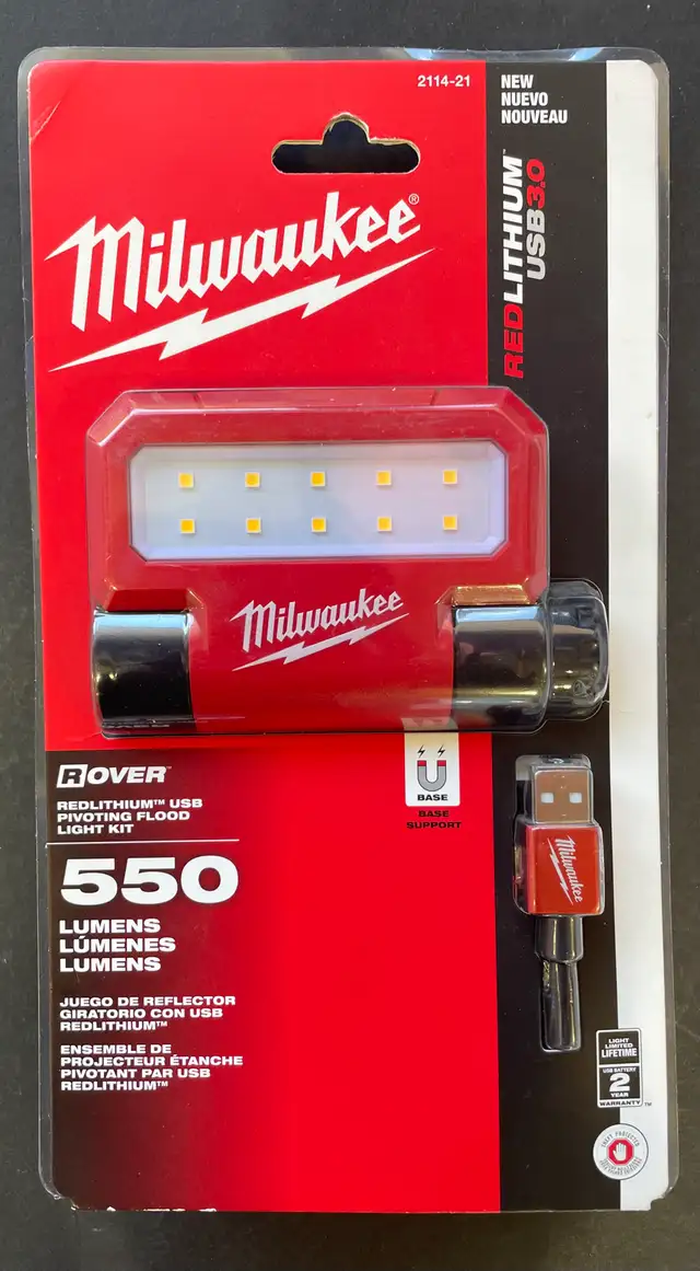 NEW MILWAUKEE 2114-21 550 LUMENS LIGHT