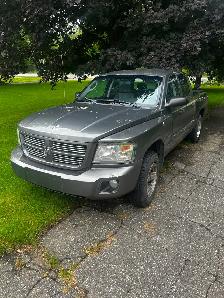 Dodge dakota 2011