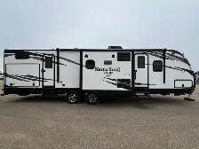 2017 North Trail 33BKSS, BUNK HOUSE MODEL, SPACIOUS - Photo 19