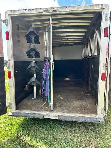 Featherlite 4 horse trailer - Photo 3