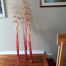 36BRANCHES DÉCO NEUVES EN BOIS 5PIEDS HAU: $1.00CHA OU $10.00 12