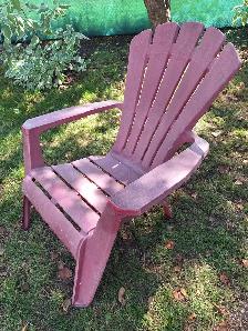 Red Plastic Muskoka Chair - Photo 3