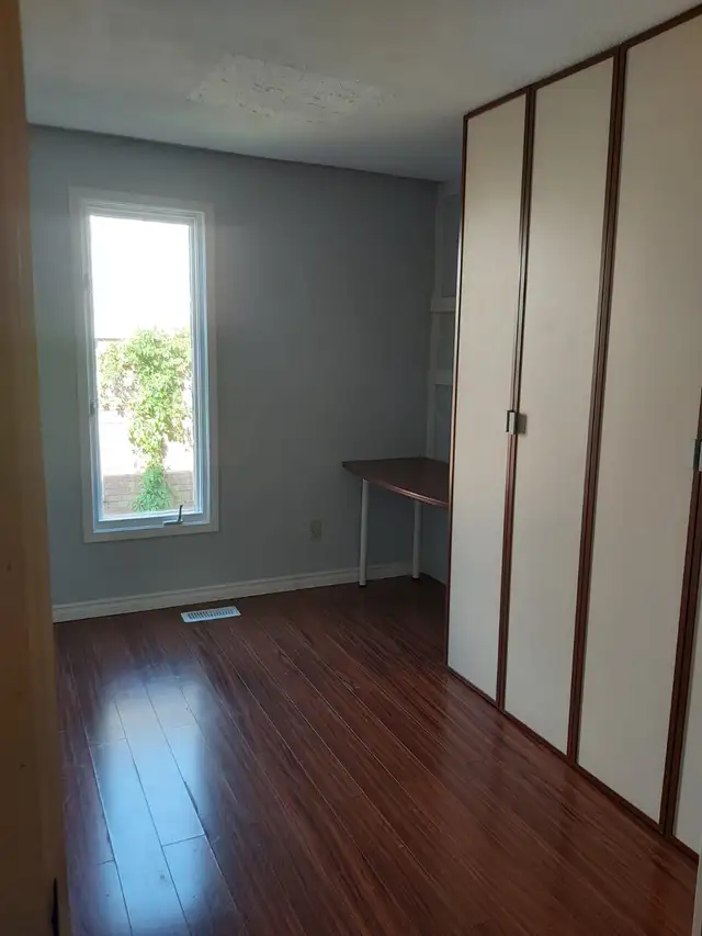 1 Bedroom Available for 8-month Lease in Shared House
