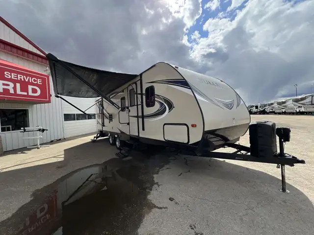 2018 KEYSTONE BULLET 272BHS, BUNKS, REAR BATHROOM, SECOND ACCESS