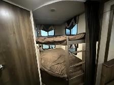 2018 KEYSTONE BULLET 272BHS, BUNKS, REAR BATHROOM, SECOND ACCESS - Photo 32