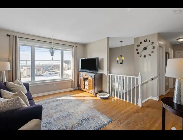 Detached 3 Bedroom 2 Bath House with private yard on Caldwell Rd