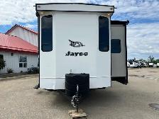 2018 Jayco Bungalow 40RLTS, SPACIOUS, COUPLES UNIT - Photo 8