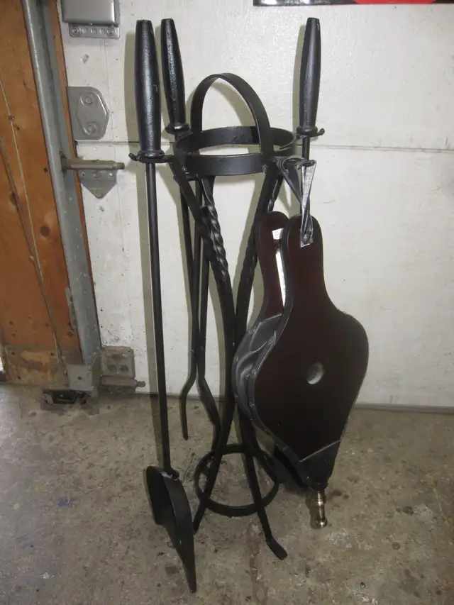 NEW FIREPLACE WOOD STOVE SET OF TOOLS INCLUDING A BELLOWS