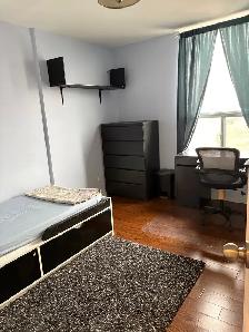 Room for rent, furnished, September 15 - Photo 3