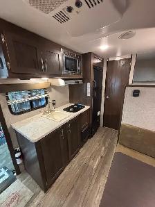2019 Forest River Wolf Pup 16Ft W/bunks & pack n’ play door! - Photo 7