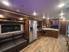 2018 Jayco Eagle 338 RETS - perfect couples lake unit! - Photo 7