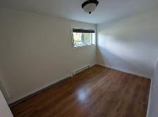 106 Hayes Ave - 2-BEDROOM BASEMENT APARTMENT - Photo 14