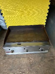 Vulcan Commercial Propane Flat Top Griddle - Photo 2