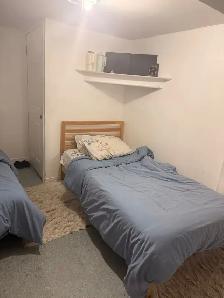 Furnished room in North York. Available Sept 1st - Photo 5