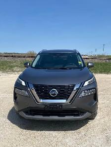 2021 Nissan Rogue SV - Photo 2