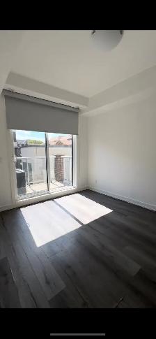 Oakville - 2 Bedroom townhouse - Photo 9
