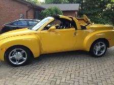 2003 CHEVROLET SSR - Photo 3