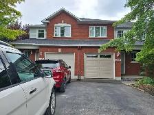 Beautiful mint-condition 3 bedroom townhouse near Blair LRT for - Photo 11