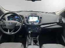2017 Ford Escape | 4WD | 2.0L | CLEAN CARFAX | PANO ROOF | PUSH - Photo 3