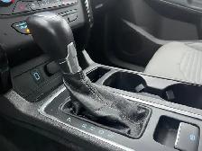 2017 Ford Escape | 4WD | 2.0L | CLEAN CARFAX | PANO ROOF | PUSH - Photo 11