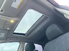 2019 Nissan Sentra | LOW KMS | CLEAN CARFAX | CAR-PLAY | SUNROOF - Photo 23