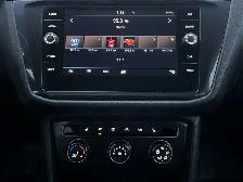 2018 Volkswagen Tiguan | BACK-UP CAM | HTD SEATS | APPLE/ANDROID - Photo 18