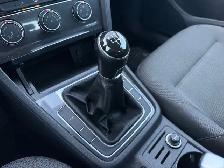 2018 Volkswagen Golf | MANUAL | CLEAN CARFAX | CAR-PLAY | BACK-U - Photo 17