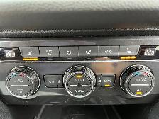 2021 Volkswagen Tiguan | 4MOTION | CLEAN CARFAX | CAR-PLAY | LEA - Photo 22