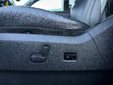 2015 Chrysler Town & Country | CLEAN CARFAX | NAVI | BACK-UP CAM - Photo 9