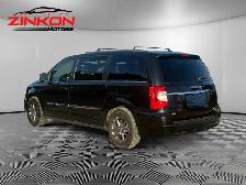 2015 Chrysler Town & Country | CLEAN CARFAX | NAVI | BACK-UP CAM - Photo 12