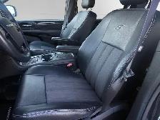 2015 Chrysler Town & Country | CLEAN CARFAX | NAVI | BACK-UP CAM - Photo 18
