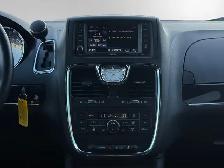 2015 Chrysler Town & Country | CLEAN CARFAX | NAVI | BACK-UP CAM - Photo 20