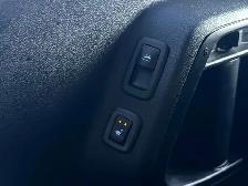 2015 Chrysler Town & Country | CLEAN CARFAX | NAVI | BACK-UP CAM - Photo 29