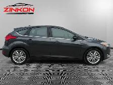2018 Ford Focus | CLEAN CARFAX | 2.0L | 4WD | BIG SCREEN | SUNRO - Photo 16