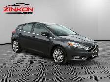 2018 Ford Focus | CLEAN CARFAX | 2.0L | 4WD | BIG SCREEN | SUNRO - Photo 17