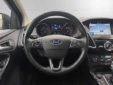 2018 Ford Focus | CLEAN CARFAX | 2.0L | 4WD | BIG SCREEN | SUNRO - Photo 22