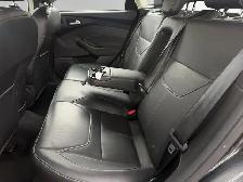 2018 Ford Focus | CLEAN CARFAX | 2.0L | 4WD | BIG SCREEN | SUNRO - Photo 23