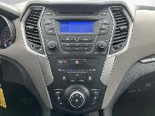 2015 Hyundai Santa Fe | CLEAN CARFAX | LOW KMS | BLUETOOTH | HEA - Photo 16