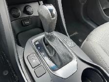 2015 Hyundai Santa Fe | CLEAN CARFAX | LOW KMS | BLUETOOTH | HEA - Photo 20