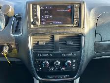 2020 Dodge Grand Caravan | ONE-OWNER | CLEAN CARFAX | STOW N GO - Photo 21