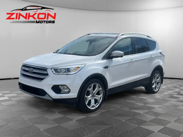 2018 Ford Escape | 4WD | 2.0L | CLEAN CARFAX | PANO ROOF | PUSH